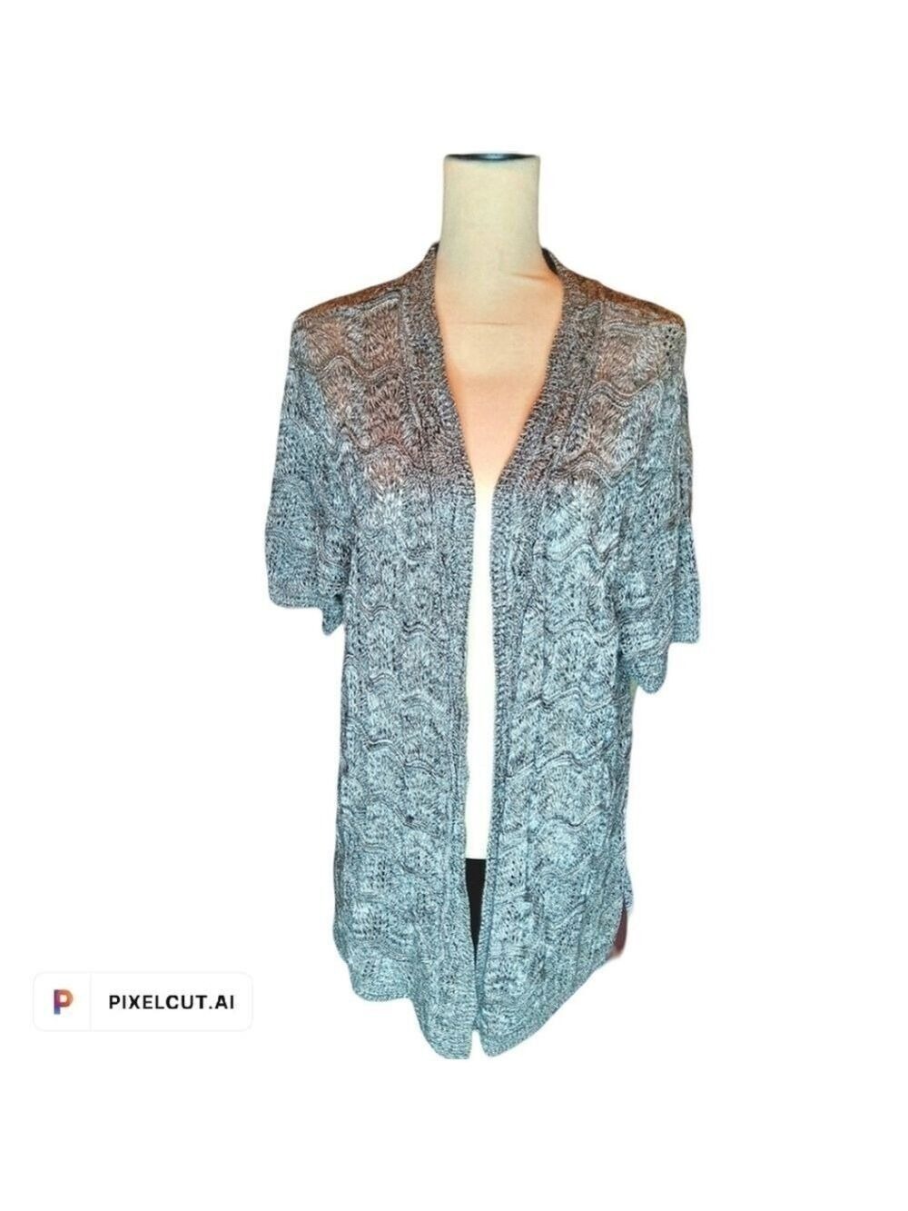013 FADED GLORY PLUS 3X SHORT SLEEVE CARDIGAN